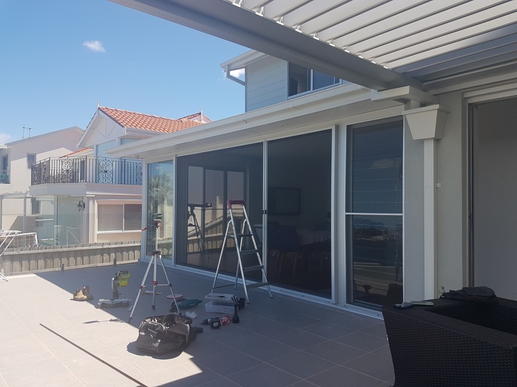 SYDNEY RETRACTABLE FLYSCREENS