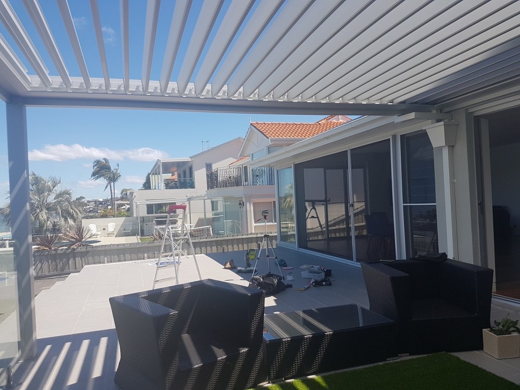 SYDNEY RETRACTABLE FLYSCREENS