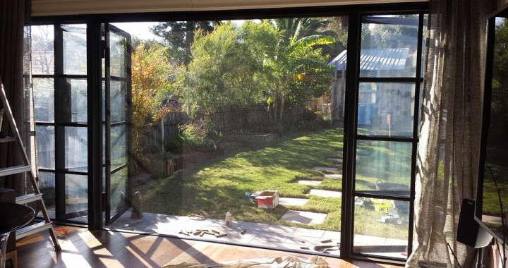 SYDNEY RETRACTABLE FLY SCREENS